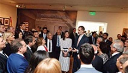 Los Reyes inauguraron en Córdoba el VIII Congreso Internacional de la Lengua Española y estuvieron con representantes la colectividad