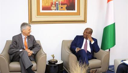 Encuentro del Embajador de España con el Ministro de Turismo y Ocio de Costa de Marfil
