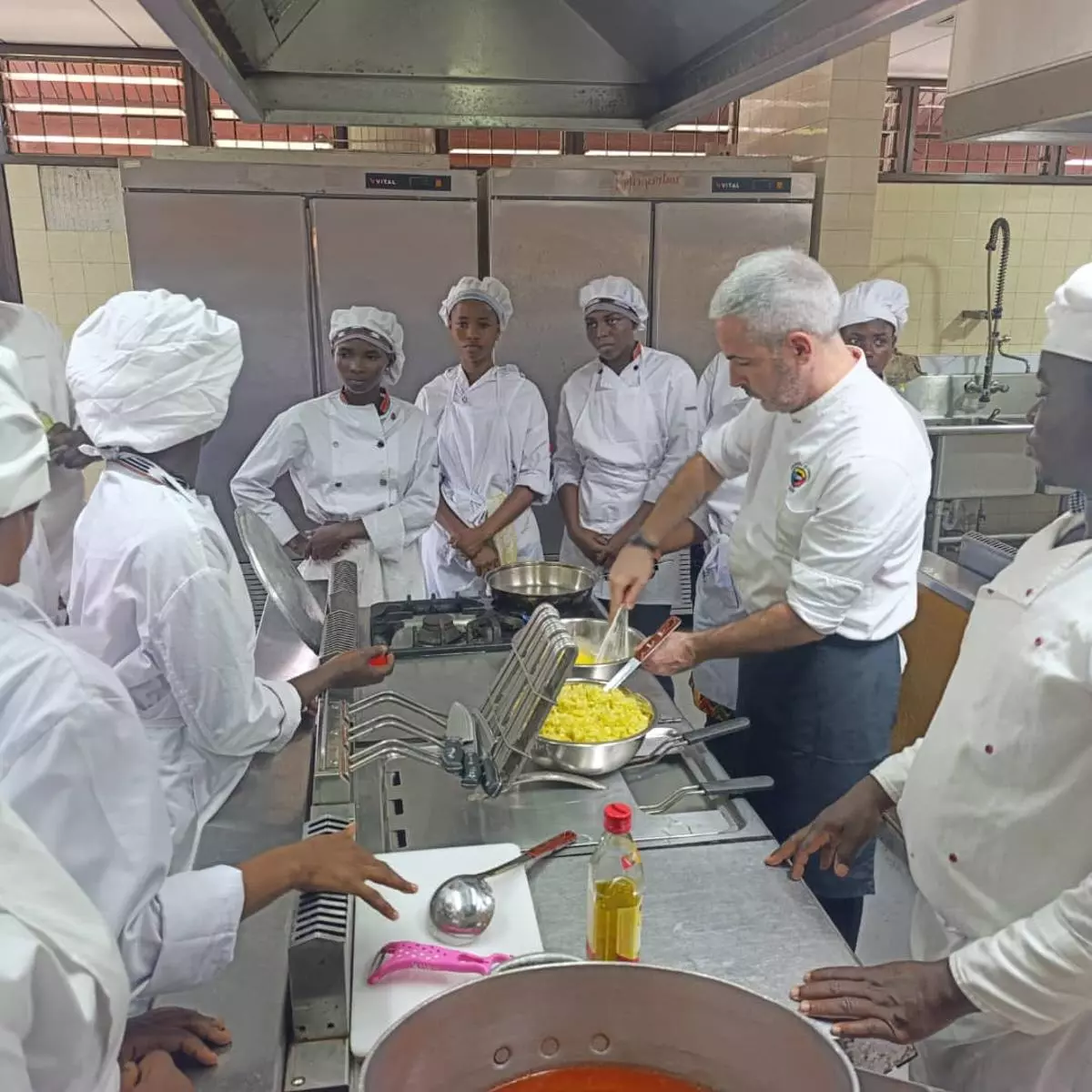 La gastronomía española fortalece los lazos entre España y Costa de Marfil