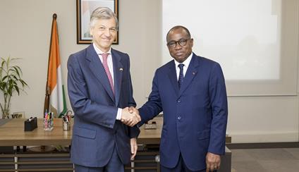 Reunión del Embajador de España con el Ministro de Enseñanza Técnica, Formación Profesional y Aprendizaje de Costa de Marfil