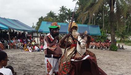 Cervantes inspira Costa de Marfil: de Don Quijote a un hidalgo marfileño