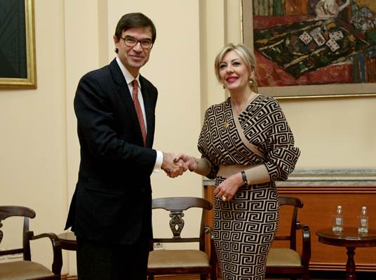 Secretario de Estado Gonzalez-Barba Pera con la Ministra de Integración Europea Joksimovic.jpg