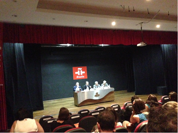 Conferencia javier moro2.png