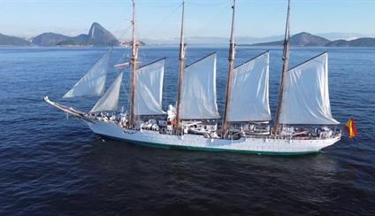 O navio-escola "Juan Sebastián Elcano" no Rio de Janeiro