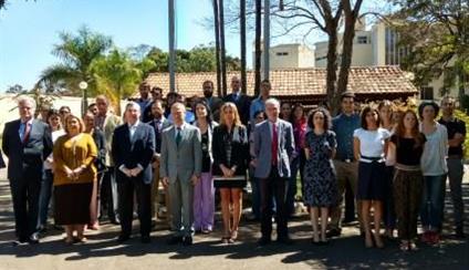 Minuto de Silencio como rechazo a los atentados en Francia