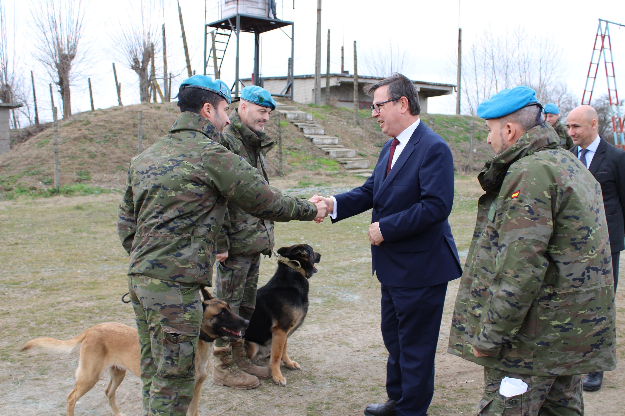 2 2023_02_27 DAT TIGRU_Visita Embajador perros.JPG