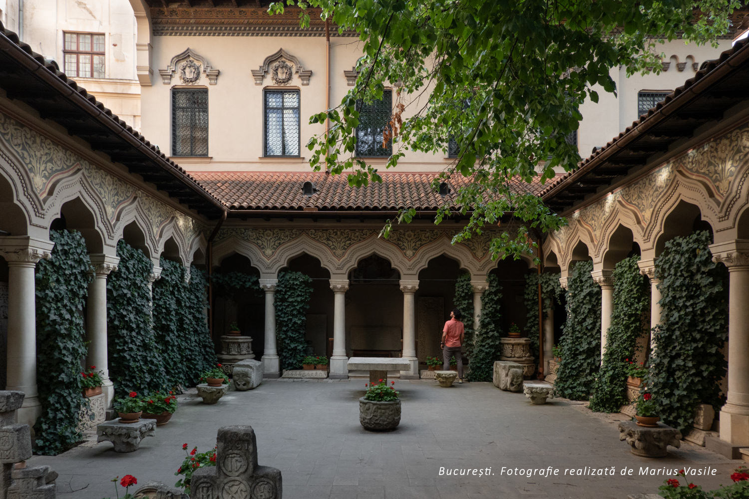 bucrest biserica.jpg