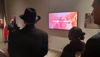 Inauguración de la Exposición del día de la mujer: "World