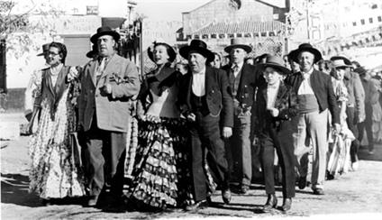 Proyección "Bienvenido Mr. Marshall" en el Spazju Kreattiv