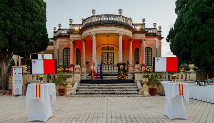 Celebración de la Fiesta Nacional en la Embajada de España