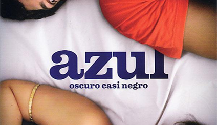 "Azul oscuro casi negro"