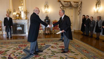 Entrega de las Cartas Credenciales del Embajador Juan Fernández Trigo