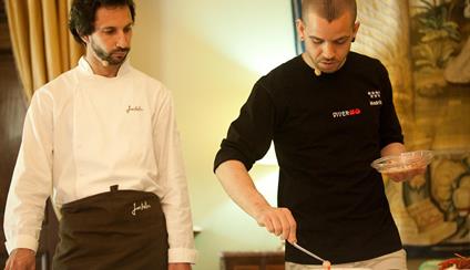 David Muñoz y José Avillez, "showcooking" en la Residencia de la Embajada de España en Lisboa