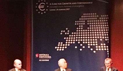El Ministro de Economía, Industria y Competitividad D. Luis de Guindos, en Lisboa