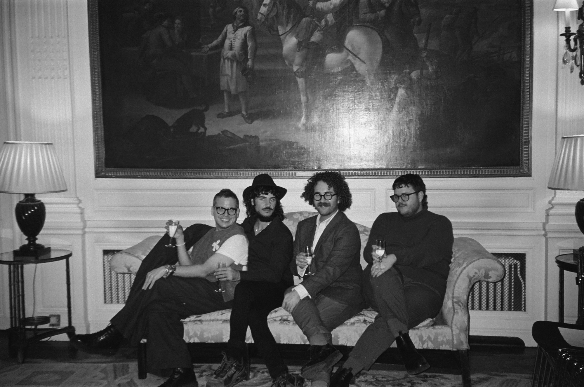 Las-Chicas-del-Volcán-y-Paco-Bezerra