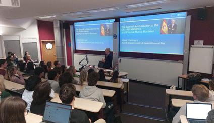 The Ambassador visits the University of Bath