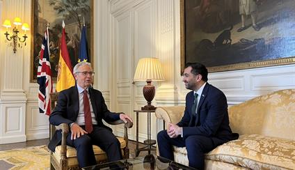 The Ambassador meets with the Chief Minister of Scotland