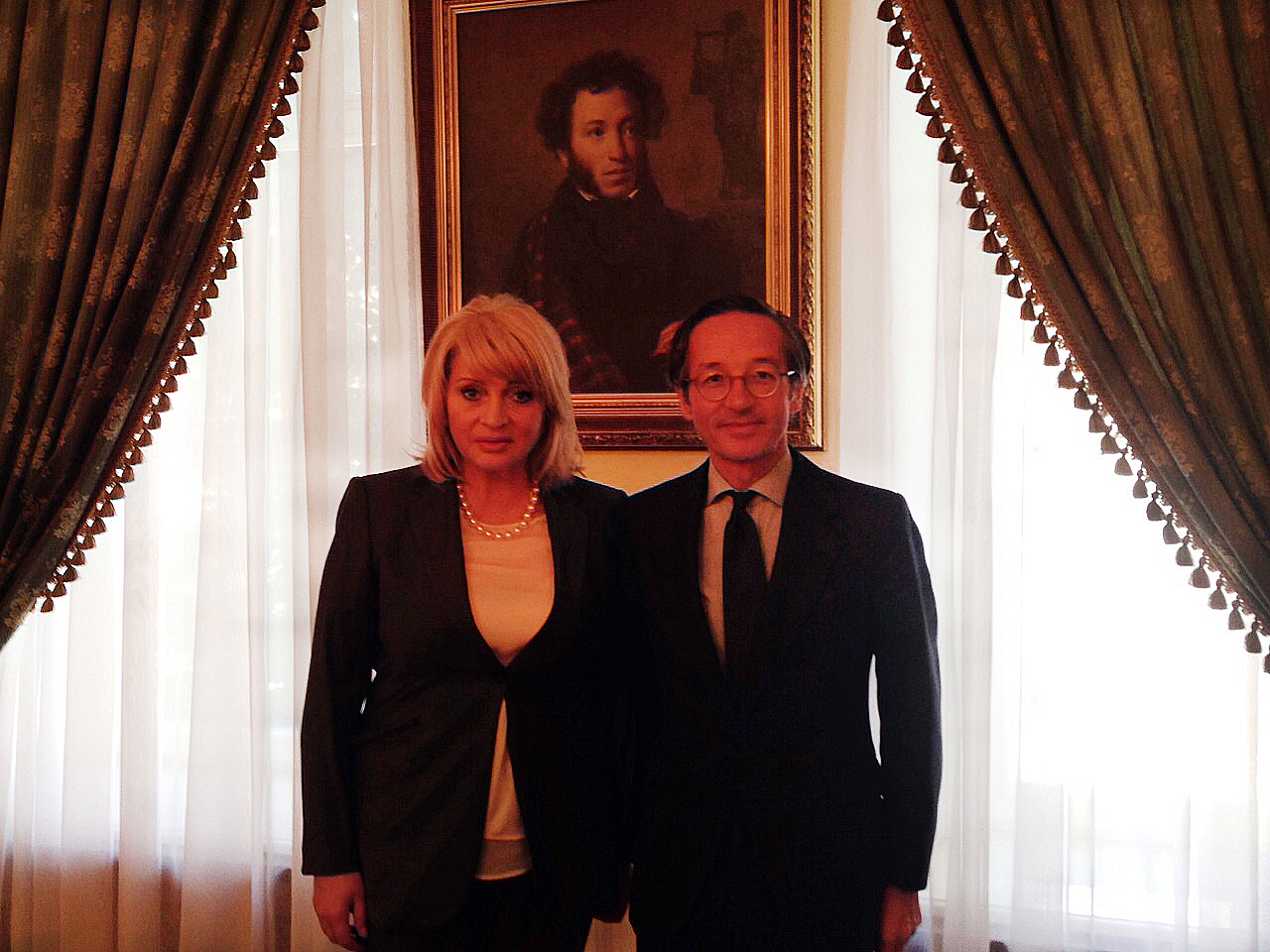 20150428 - Secretario estado cultura con Ministra Cultura rusa.jpg