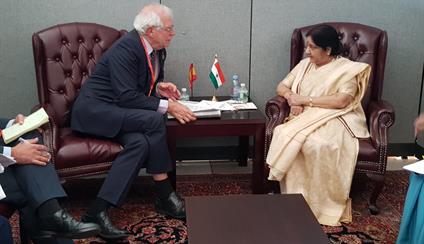 El ministro de Asuntos Exteriores, Unión Europea y Cooperación visita Jordania 