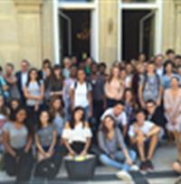 visita a la Embajada