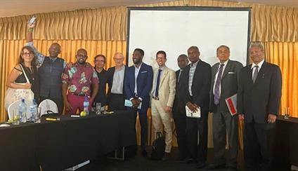 Conferencia debate : el kreyòl, una lengua de ciencia