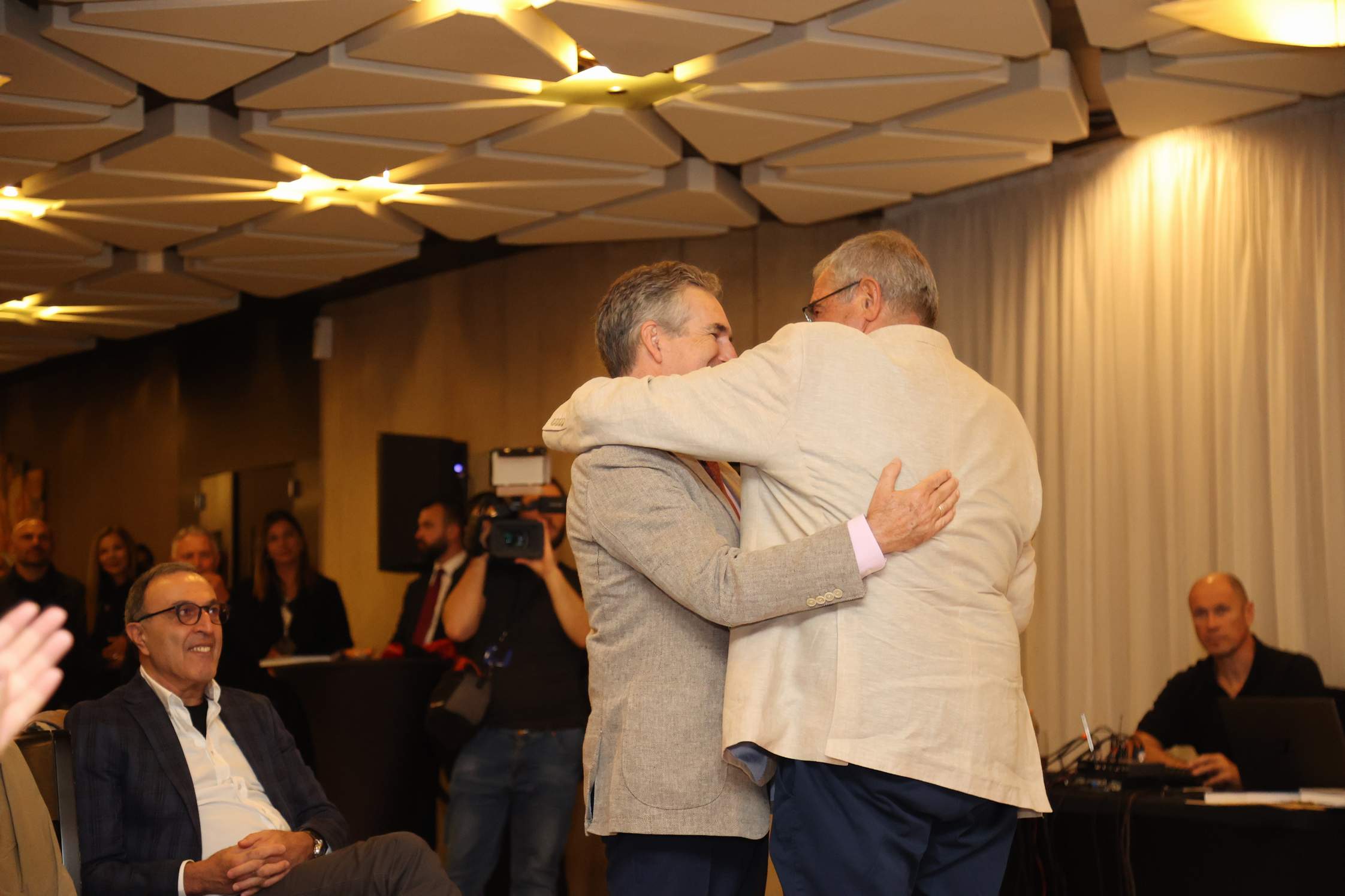 WhatsApp Image 2022-09-30 at 14.32.56.jpeg