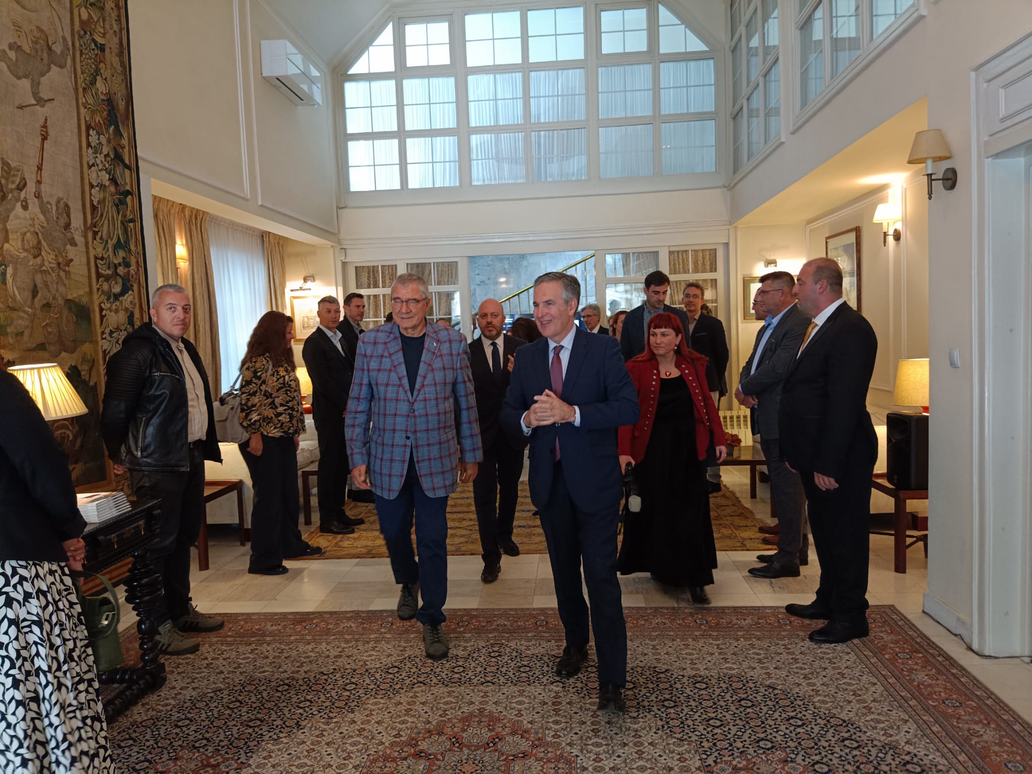 WhatsApp Image 2023-11-14 at 15.46.44 (3).jpeg