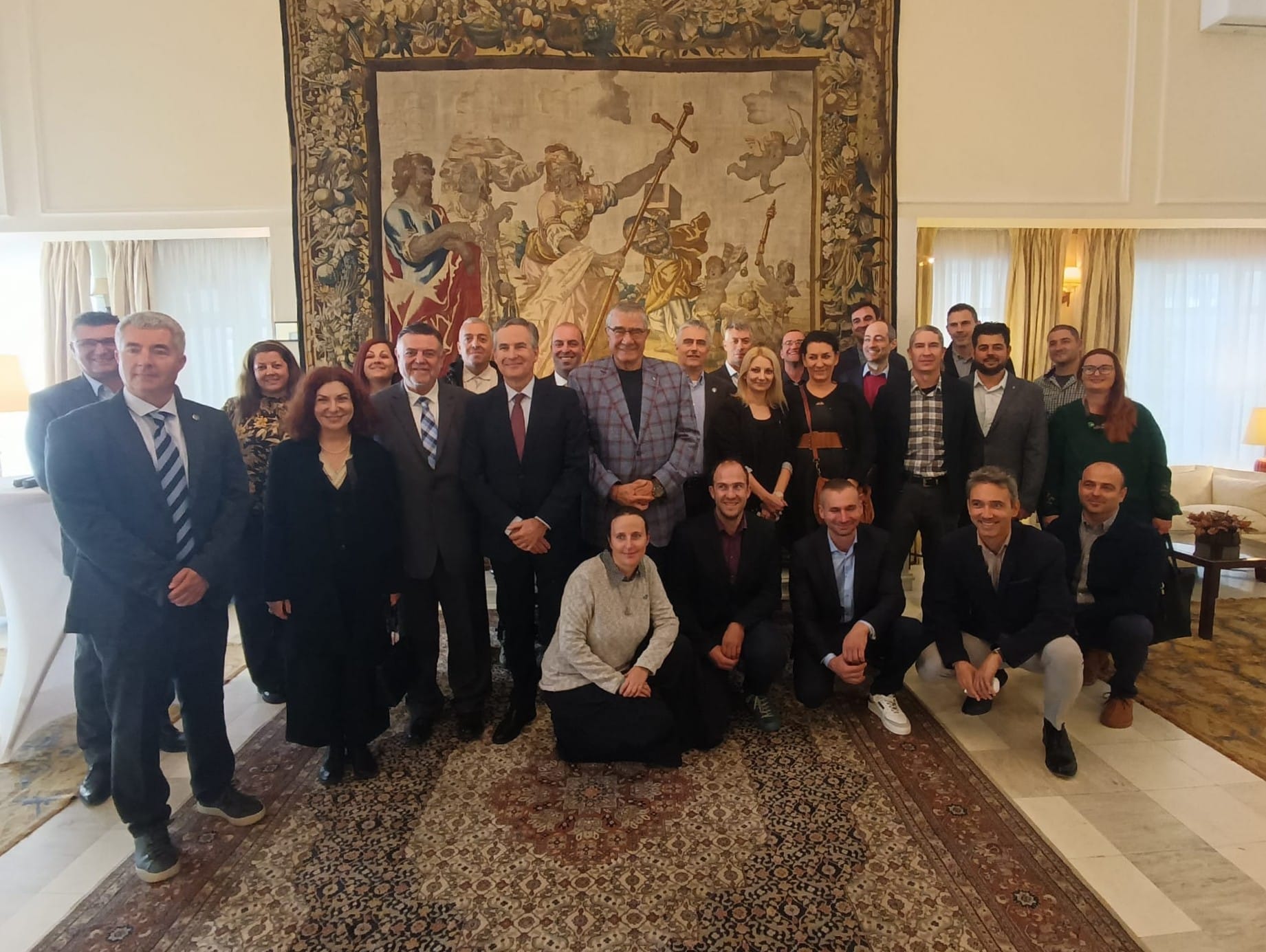 WhatsApp Image 2023-11-14 at 15.46.44 (4).jpeg