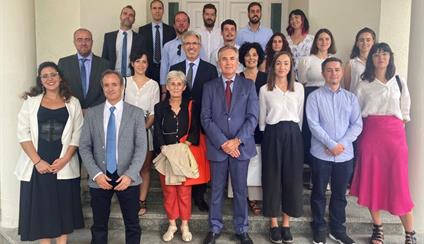 Reunión del Embajador de España con los profesores españoles de las 16 Secciones Bilingües