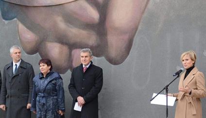 Inauguración del mural “Bulgaria: más bella en la OTAN”