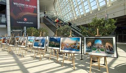 Inauguración de la exposición "España, más cerca" en el Aeropuerto de Sofía