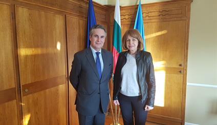 Reunión del Embajador de España con la Alcaldesa de Sofía
