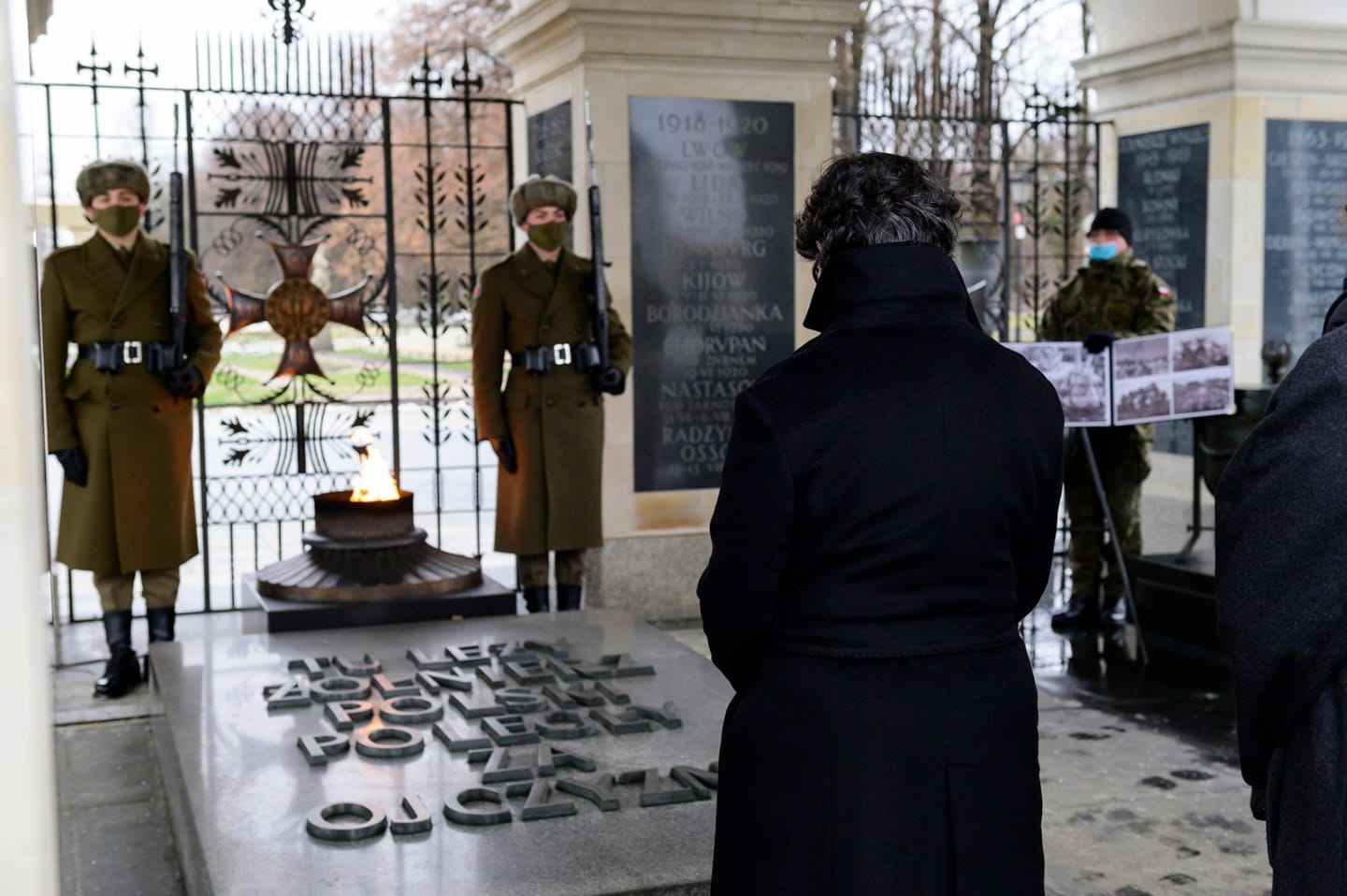 3 En la tumba del soldado desconocido.jpg
