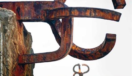 Eduardo Chillida. Gravitation- Exposición en Kunsthalle de Krems