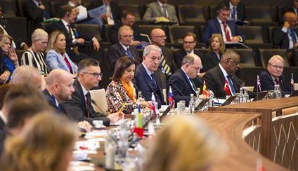 Minister Robles stresses "unwavering unity" in support of Ukraine at NATO Defense Ministers