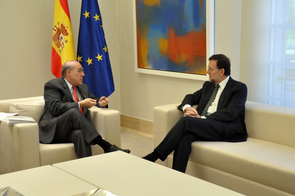 05.03.2012: Entrevista del Presidente del Gobierno D. Mariano Rajoy con D. Ángel Gurría, S.G. de la OCDE en el Palacio de la Moncloa