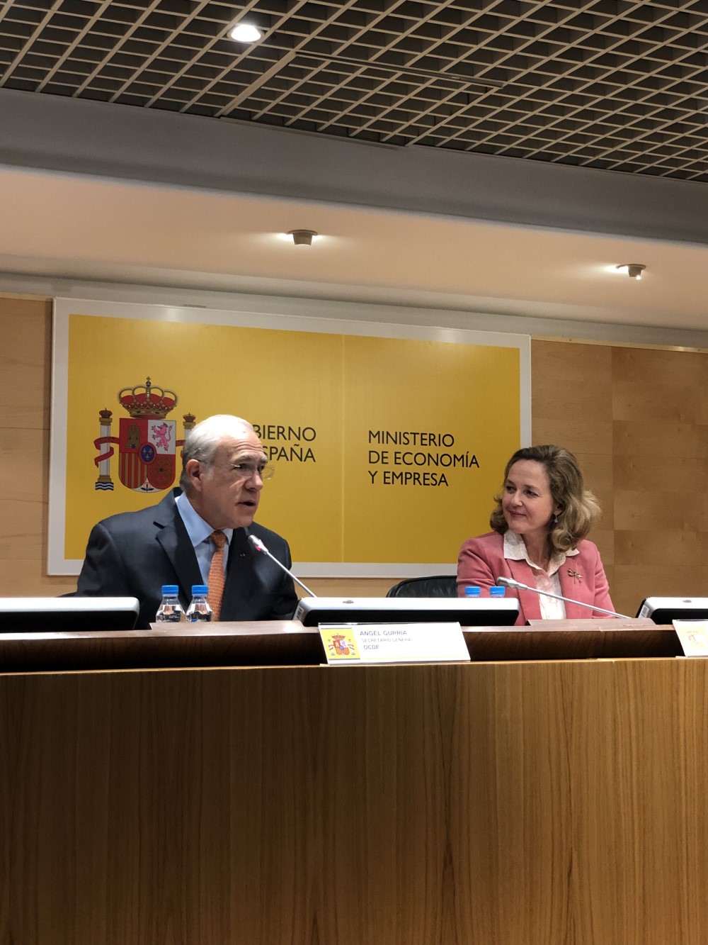 22.11.2018: Ángel Gurría, Secretario General de la OCDE y Nadia Calviño, ministra de Economía y Empresa, en la presentación del informe sobre España