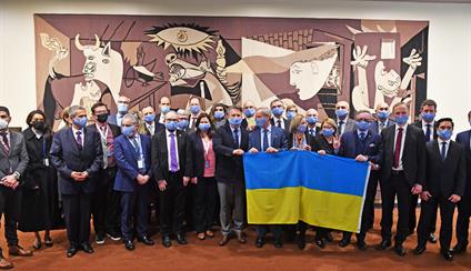 España exige el fin de la agresión militar en Ucrania y la defensa de la Carta de las Naciones Unidas