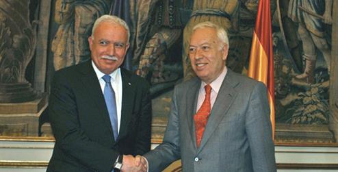 22/03/2012. El ministro García-Margallo junto a su homólogo palestino, Riyad Al-Malki, durante su encuentro en Madrid. Foto Maec
