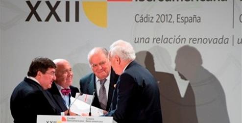 José Manuel García-Margallo, ha asistido al  VIII Encuentro Empresarial Iberoamericano en Cádiz. Foto Maec