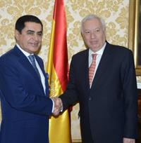 El ministro García-Margallo con el Alto representante de la Alianza de Civilizaciones. Foto MAEC