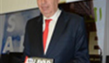 El ministro presenta en Casa Árabe la revista Atalayar