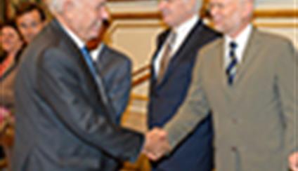 El ministro se reúne con los embajadores de los países de la UE