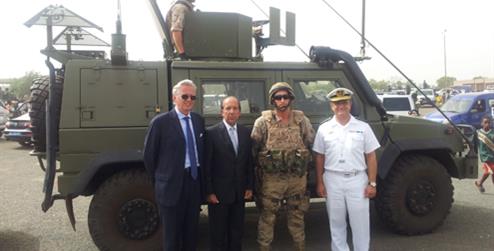 De izquierda a derecha, el embajador de España en Mali, José María Matres, el secretario de Estado de Asuntos Exteriores,