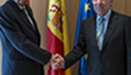 Gonzalo de Benito recibe al viceministro indio de Asuntos Exteriores