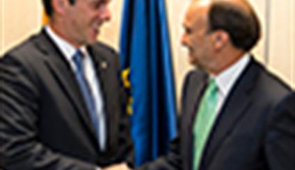 Jesús Gracia recibe al viceministro de Relaciones Exteriores de Panamá