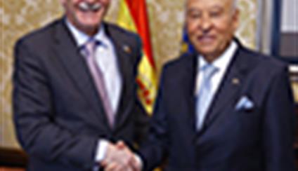 El ministro recibe al presidente de CAF-Banco de Desarrollo de América Latina