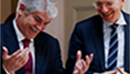 Alfonso Dastis recibe al ministro de Asuntos Exteriores de Letonia