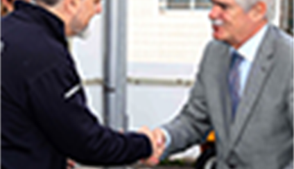 Alfonso Dastis visita la base logística del Programa Mundial de Alimentos en Las Palmas de Gran Canaria