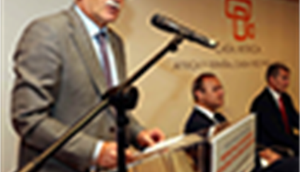 El ministro inaugura el Foro Económico Internacional sobre la Integración de África Occidental